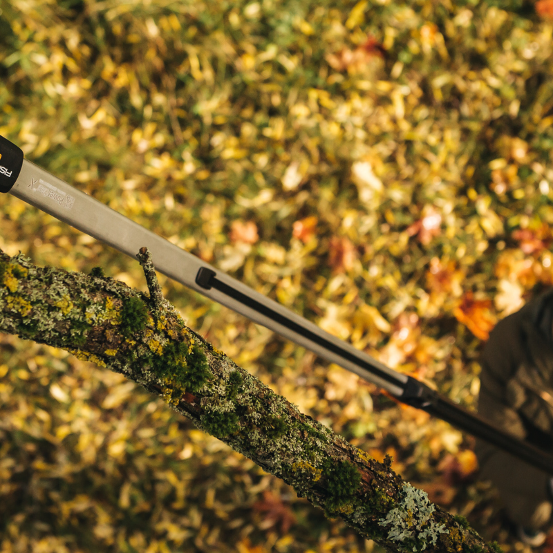 List of garden equipment highlighting a tree pruner for cutting high branches